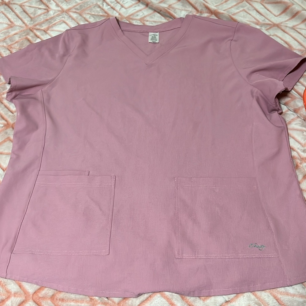 Scrub Top - Picture 3 of 4